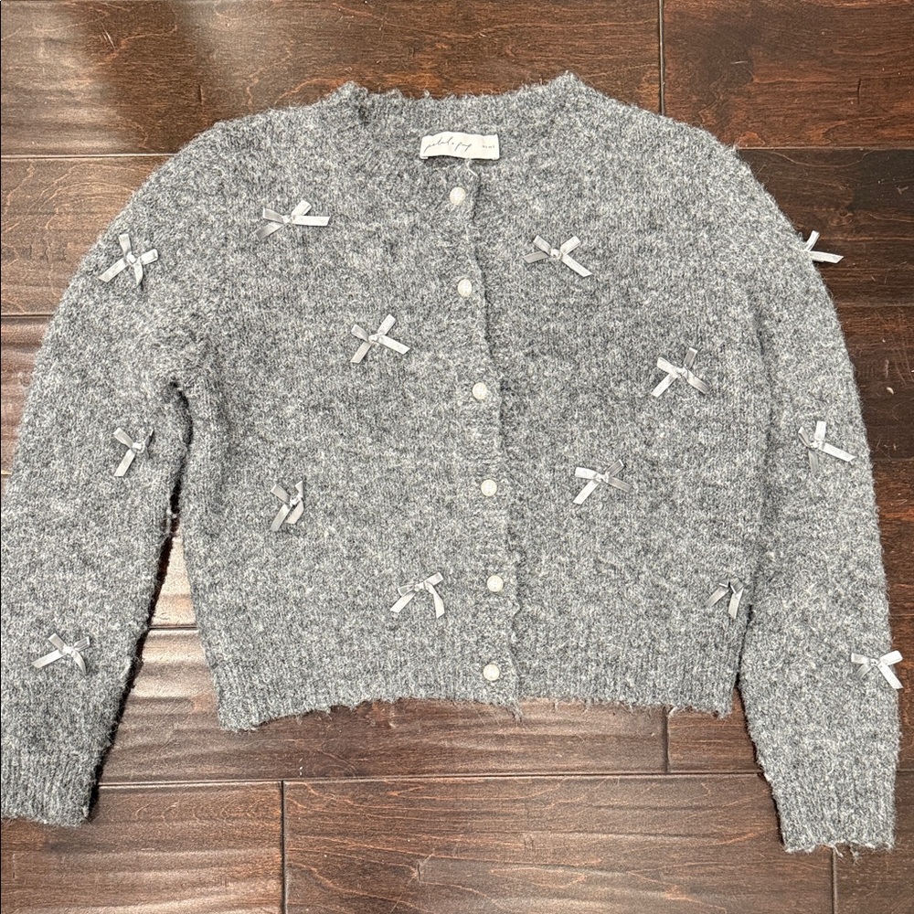 Petal & Pup Gray Bow-Embellished Cropped Cardigan